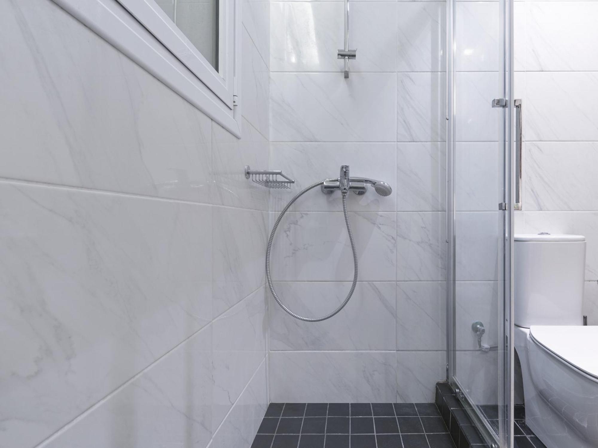 Apartament Modern Haven Near Archaeological Museum Ateny Zewnętrze zdjęcie